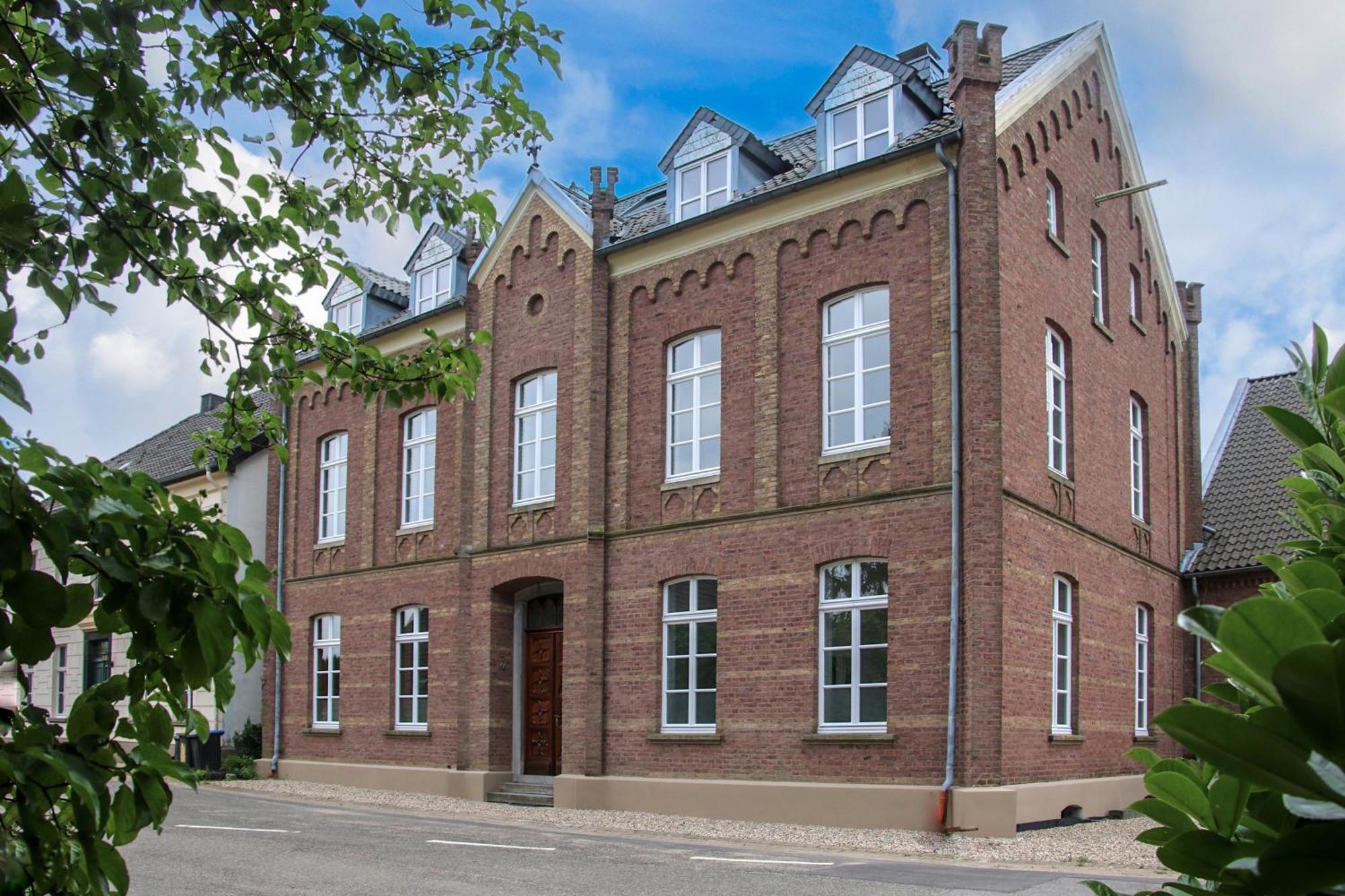Muehlen-Apartment Im Herrenhaus Rheinblick Ксантен Екстериор снимка